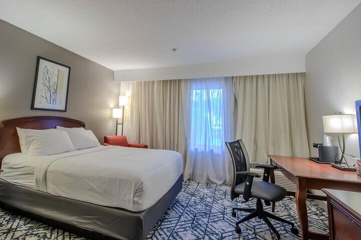 Country Inn & Suites by Radisson Convention Center
