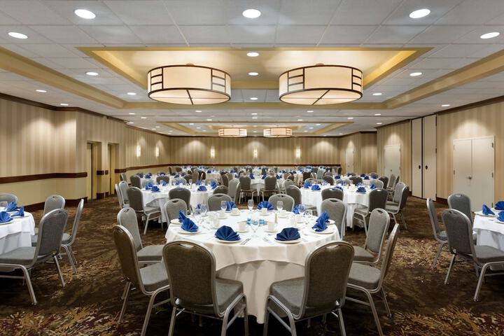 Embassy Suites by Hilton Piscataway Somerset