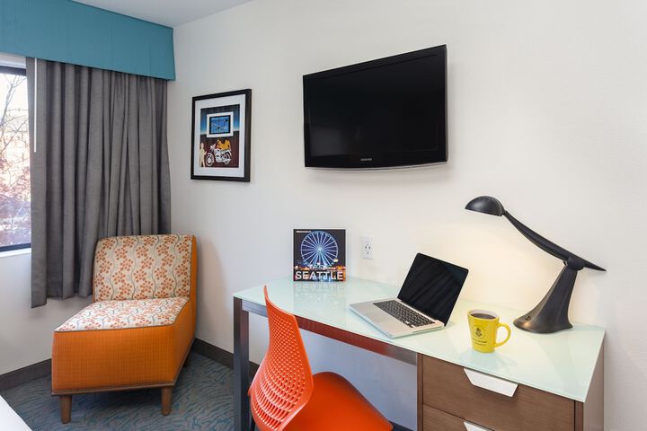 Room 34 of 43