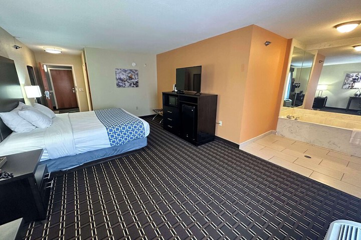 Best Western Plus Bass Hotel & Suites
