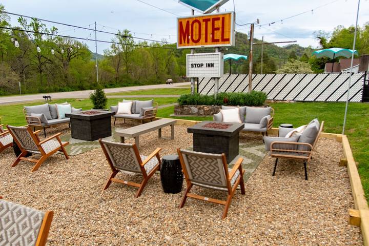 Townsend River Breeze Inn