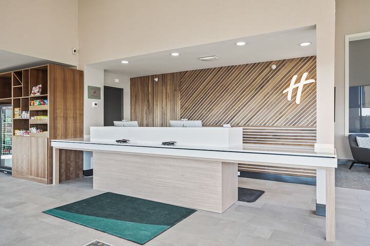 Holiday Inn Ontario by IHG