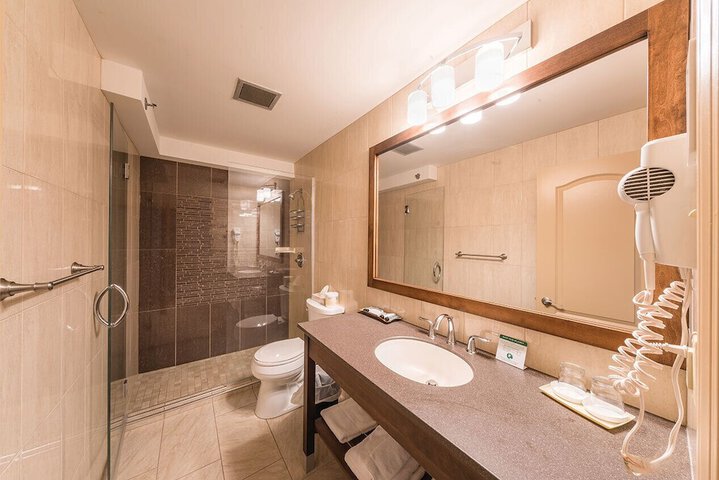 Room 20 of 28