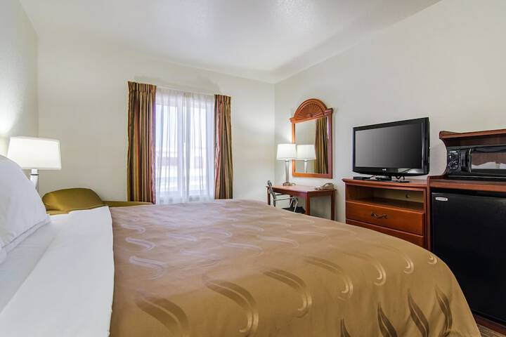 Room 28 of 63
