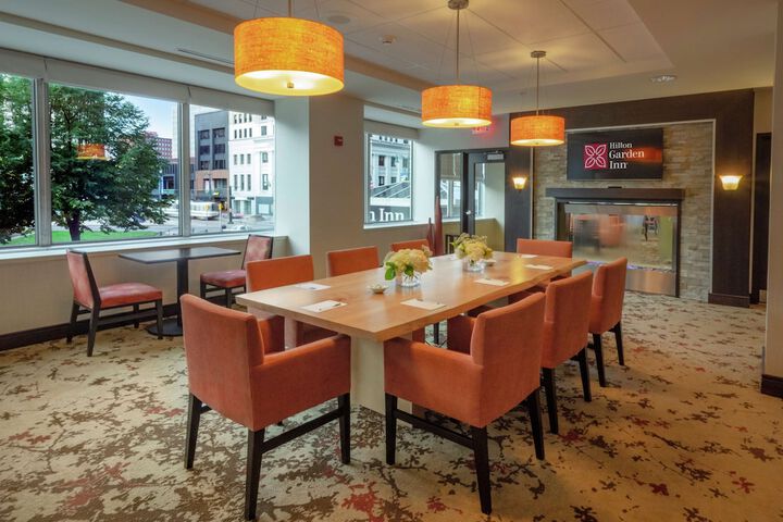 Hilton Garden Inn Buffalo Downtown