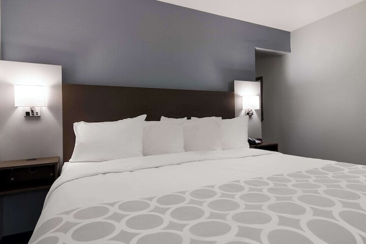 Room 18 of 20