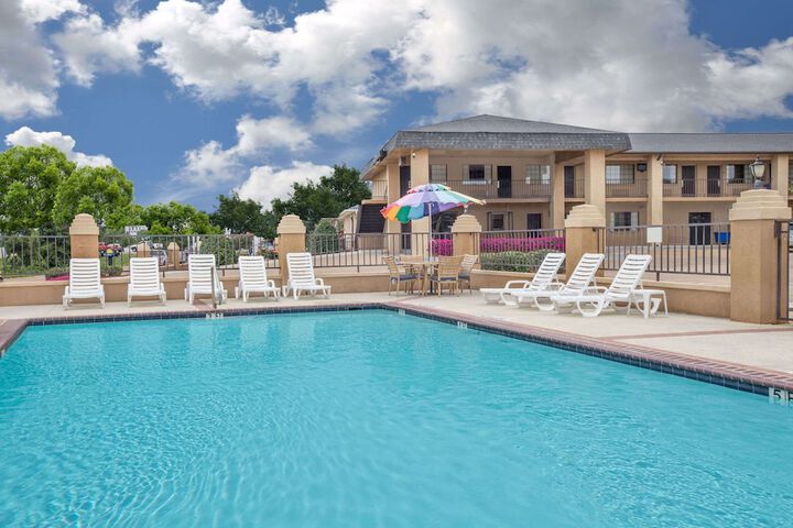 Pool 2 of 16