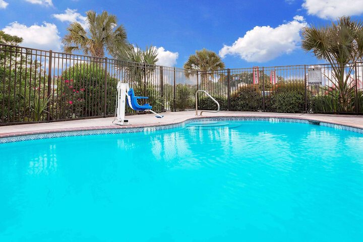 Pool 2 of 47