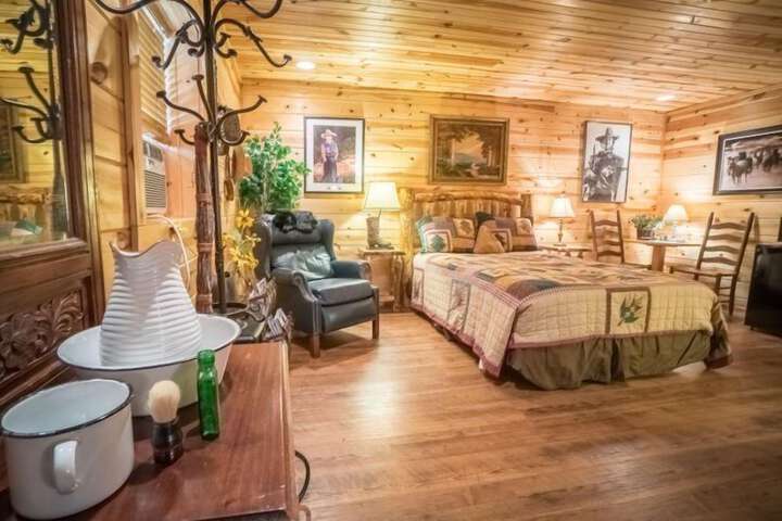 Nacoochee Valley Lodge