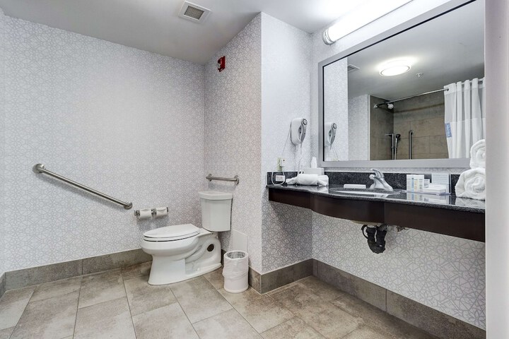 Hampton Inn & Suites by Hilton Brantford Conference Centre