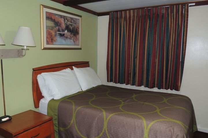 Room 37 of 52