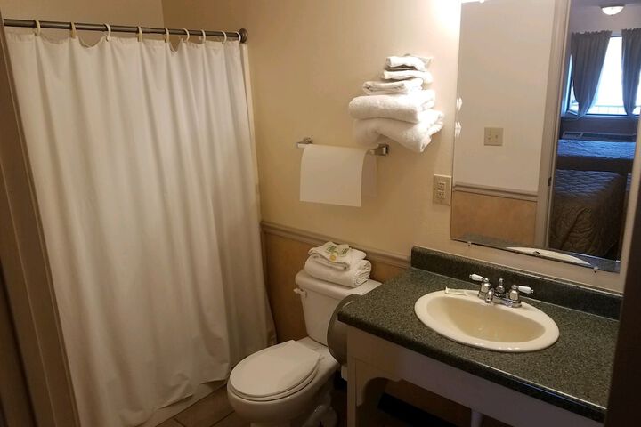 Room 10 of 15
