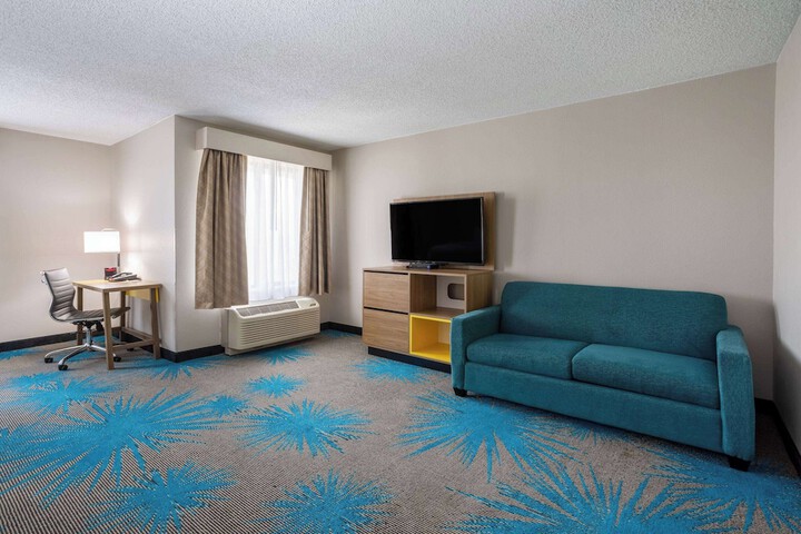 Room 30 of 43