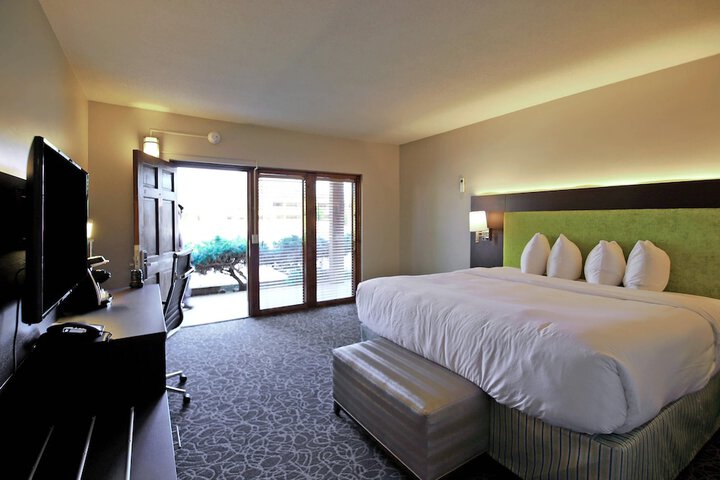El Sendero Inn an Ascend Collection Hotel