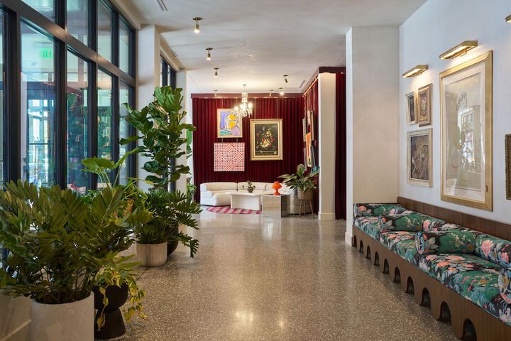 Hotel Interior 11 of 49