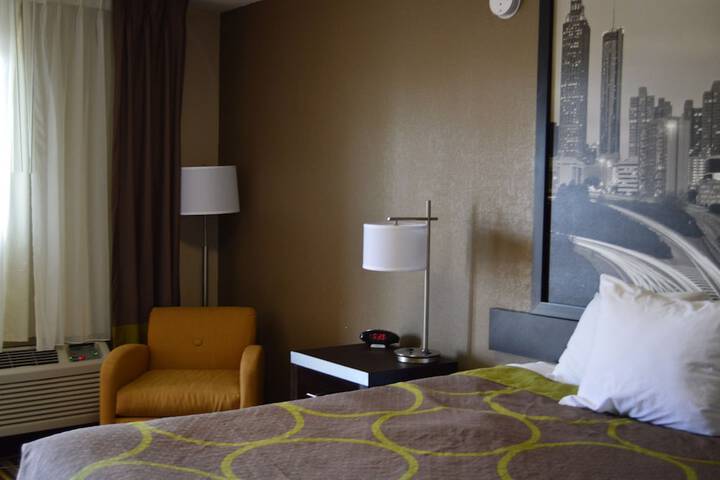Room 19 of 28