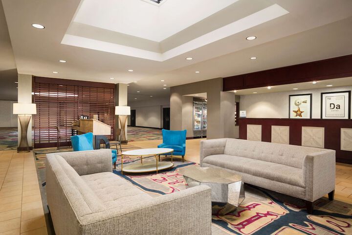 DoubleTree by Hilton Dallas - DFW Airport North