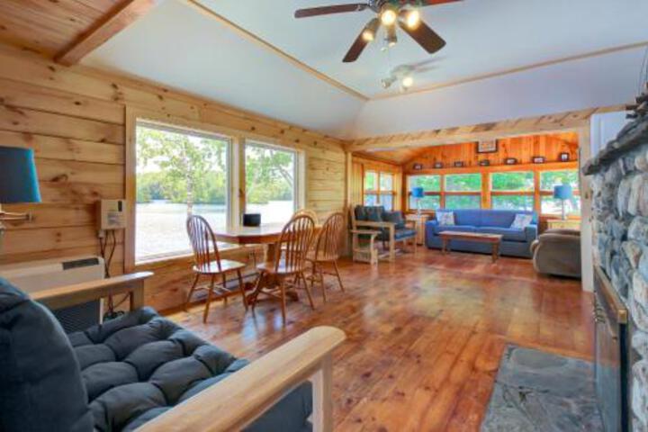 Damariscotta Lakefront Retreat