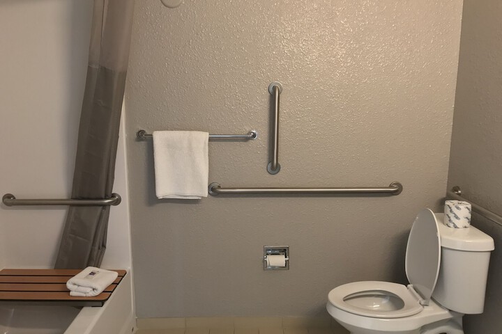 Room 62 of 82