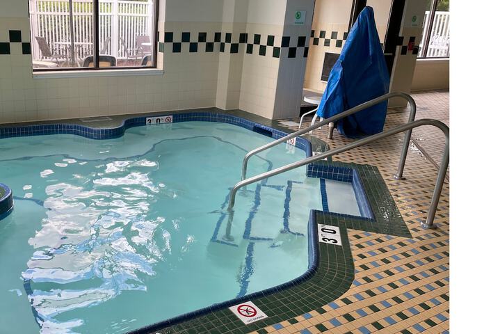 Pool 10 of 53