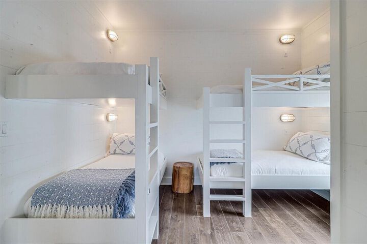 Room 20 of 61