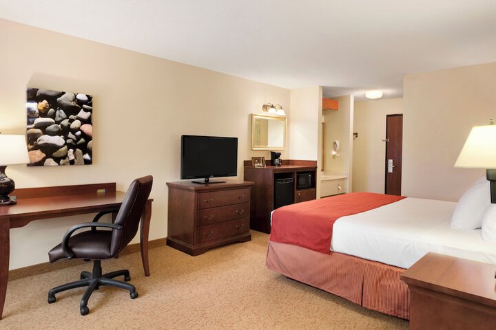 Room 14 of 19