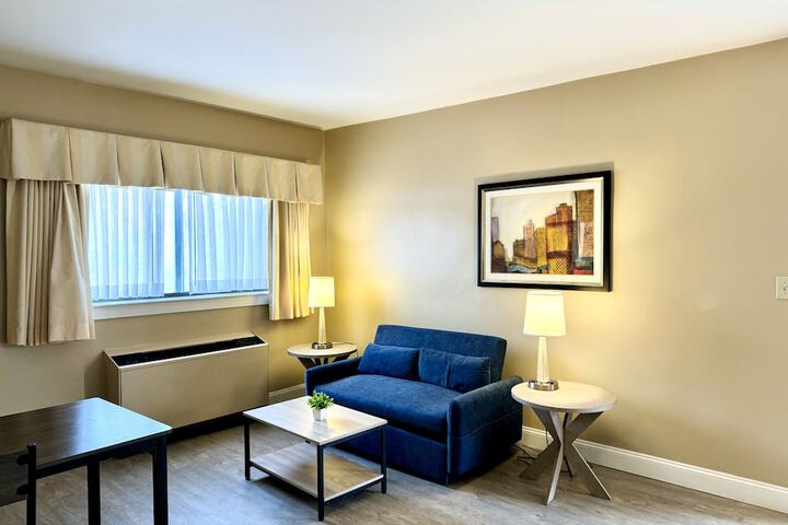 The Boston Hotel