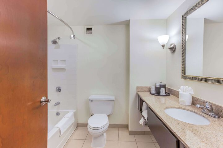 Burrstone Inn an Ascend Collection Hotel