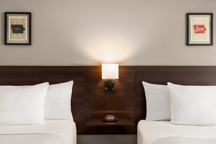 Room 21 of 38