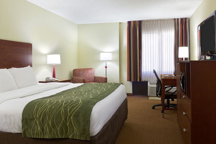Comfort Inn Fayetteville near Fort Bragg