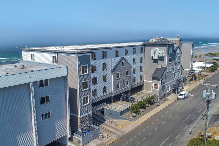 Elizabeth Oceanfront Suites an Ascend Collection Hotel
