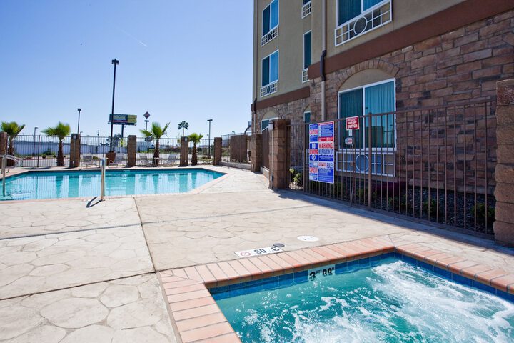 Pool 7 of 35