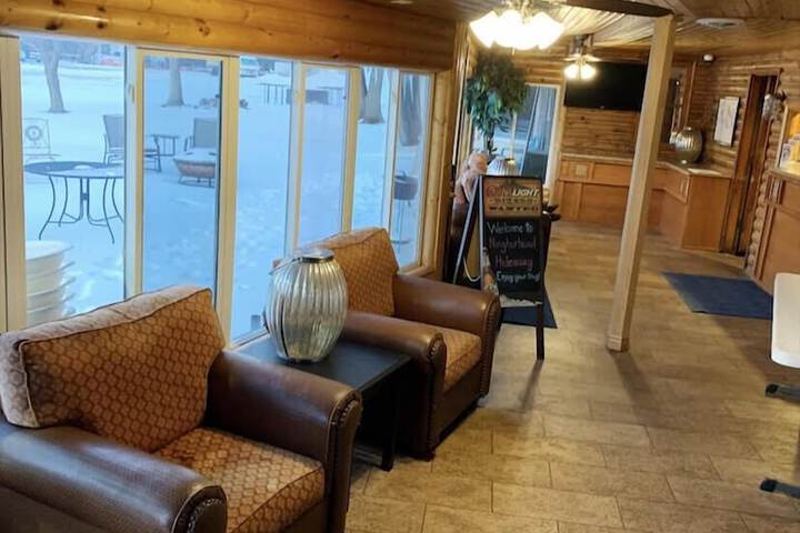 Rumorz Neighborhood Hideaway