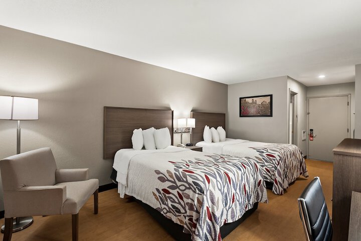 Room 16 of 34