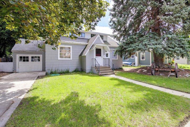 Charming Hamilton Hideaway: Half-mi to Main St!