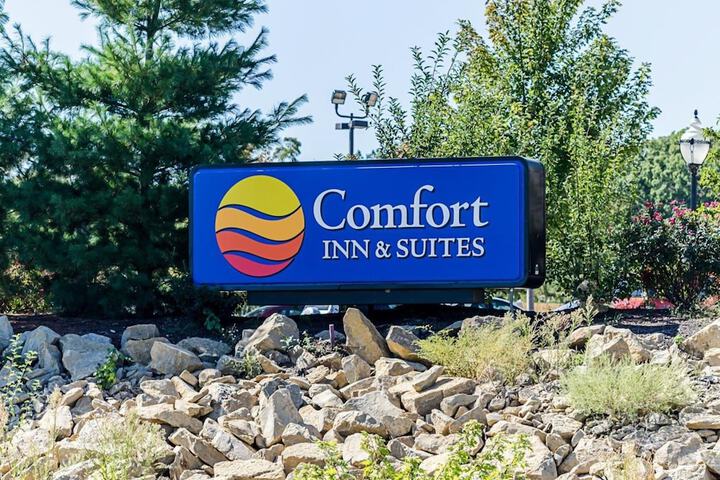 Comfort Inn & Suites Lawrence - University Area