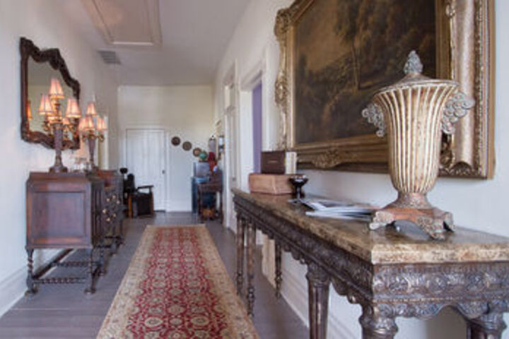 Munzesheimer Manor Bed & Breakfast