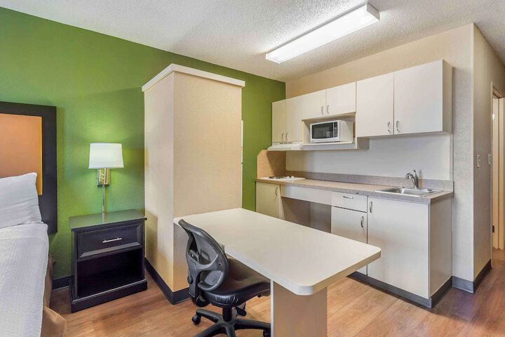 Room 16 of 29