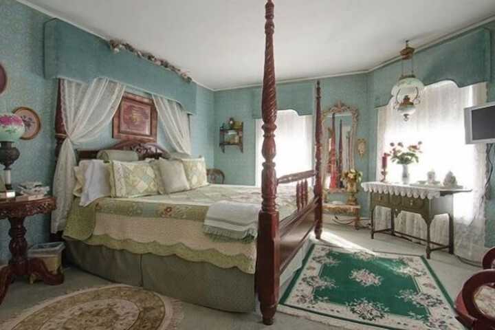 Room 20 of 25