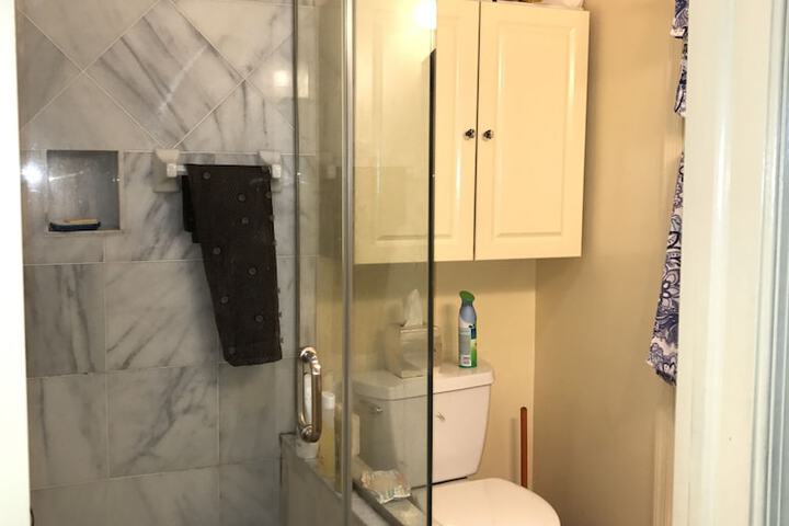 Room 12 of 21
