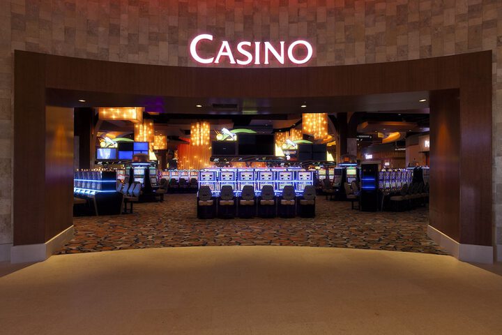 Twin Arrows Navajo Casino Resort