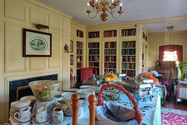 Montague Inn