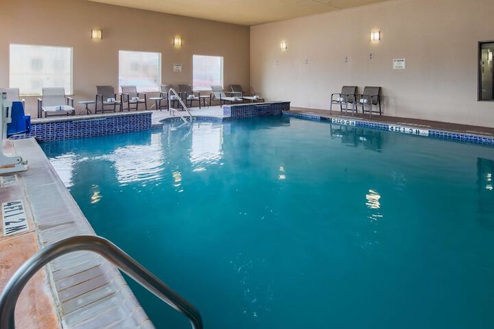 Pool 5 of 32
