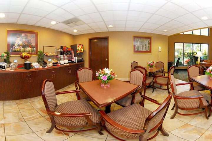 Quality Inn & Suites Tarboro - Kingsboro