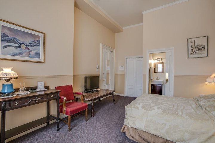 Room 35 of 50