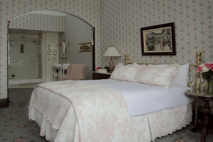 Room 46 of 65