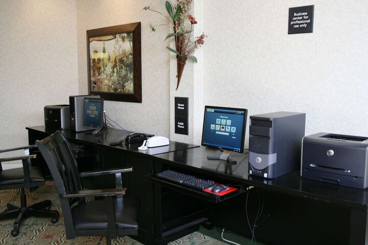 Business Center 44 of 44