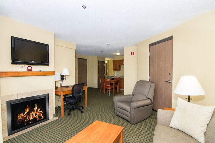 Room 47 of 76