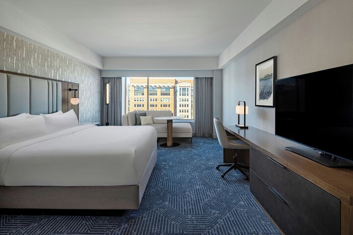 Renaissance Boston Seaport District