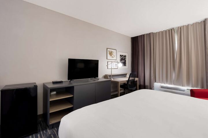 Room 17 of 48